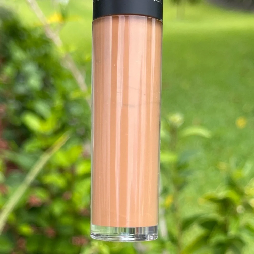 DOSE OF COLORS Concealer in “24 Dark”